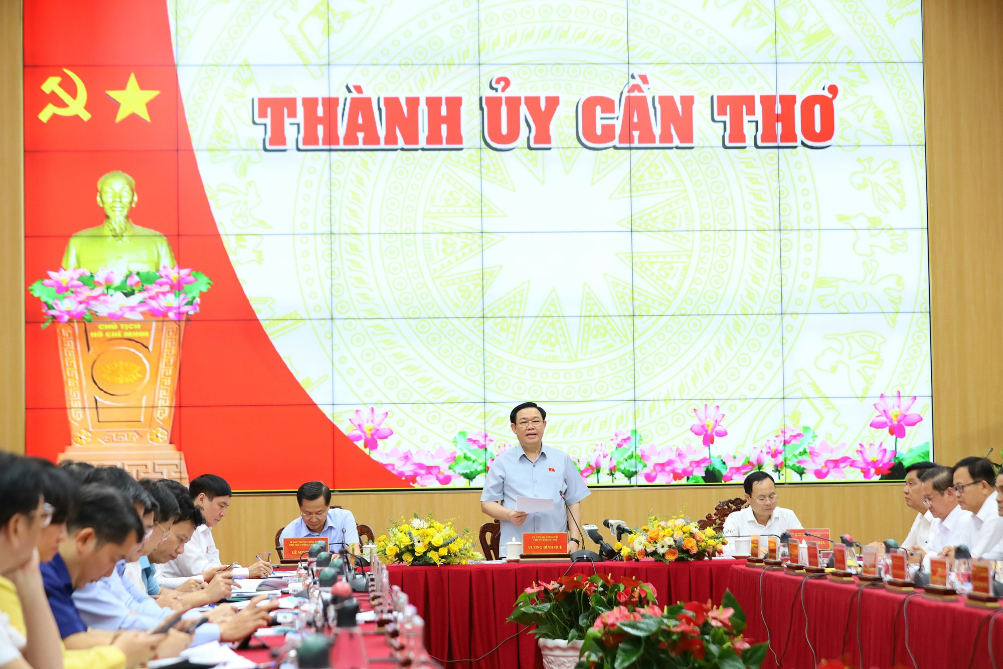 Chủ tịch Quốc hội: Cần Thơ sớm th&ocirc;ng qua quy hoạch th&agrave;nh phố - Ảnh 4.