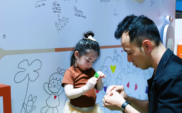 &ldquo;C&aacute;i &ocirc;m ấm &aacute;p&rdquo; gắn kết gia đ&igrave;nh - Ảnh 3.