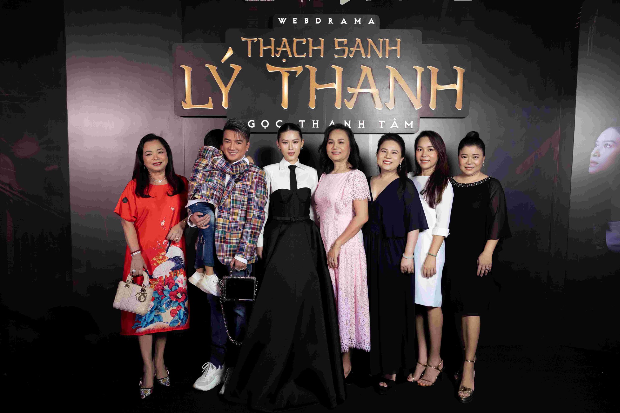 Dàn nghệ sĩ Việt tụ hội chúc mừng Ngọc Thanh Tâm - Ảnh 4.