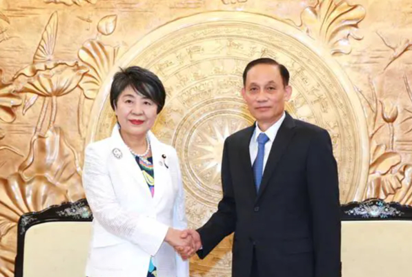 Trưởng ban Đối ngoại Trung ương Lê Hoài Trung tiếp Bộ trưởng Ngoại giao Nhật Bản