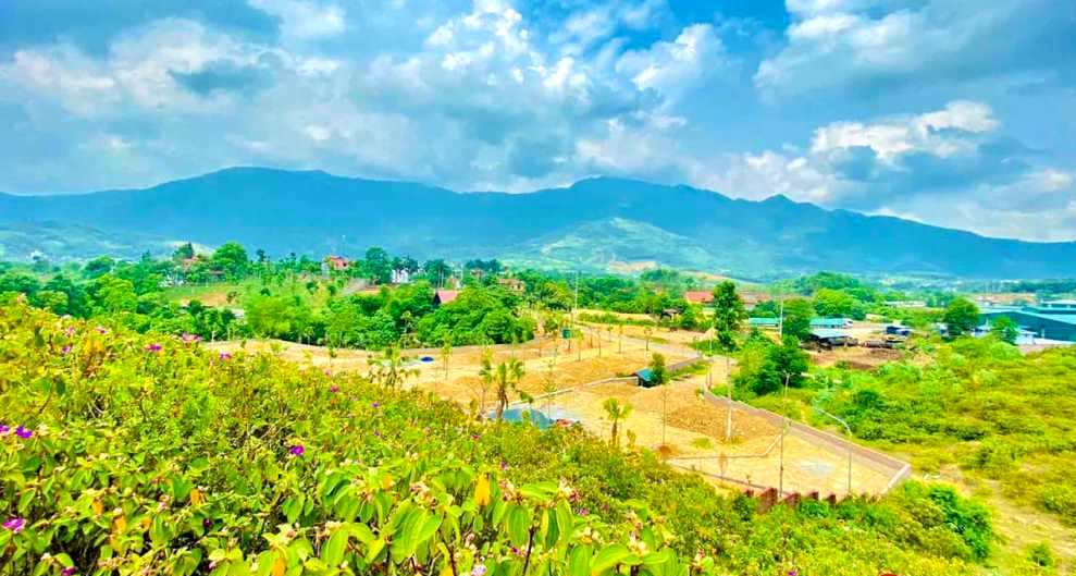 Cuối năm có nên ‘xuống tiền’ đầu tư bất động sản? - Ảnh 1.