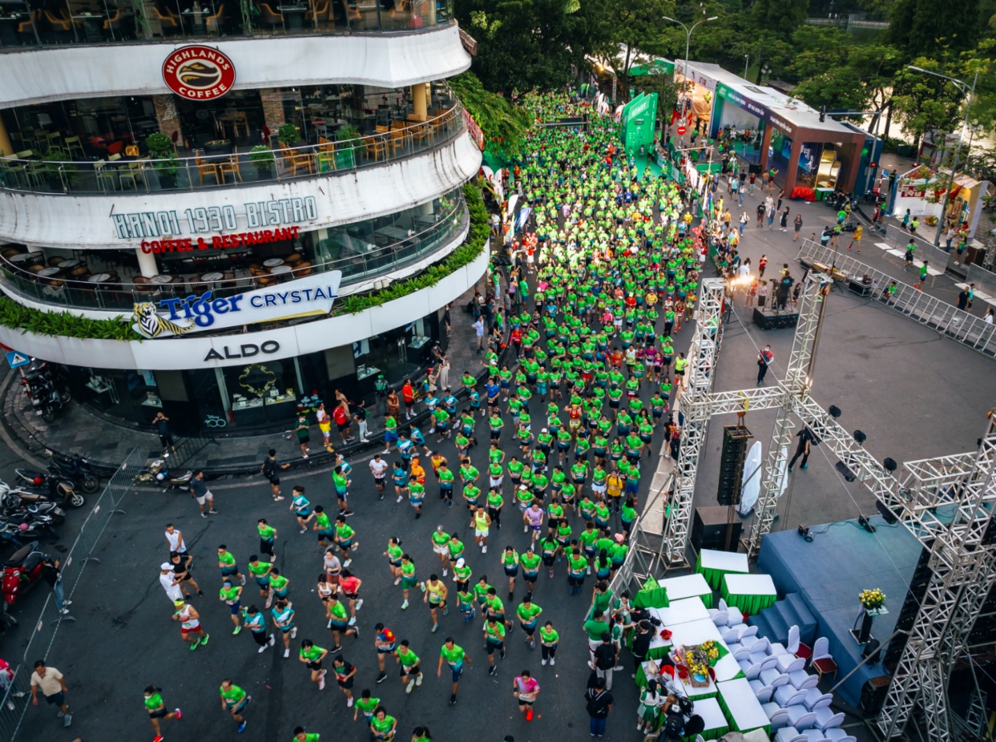 VPBank Hanoi International Marathon 2023 - cung đường chạy giữa m&ugrave;a thu H&agrave; Nội - Ảnh 4.