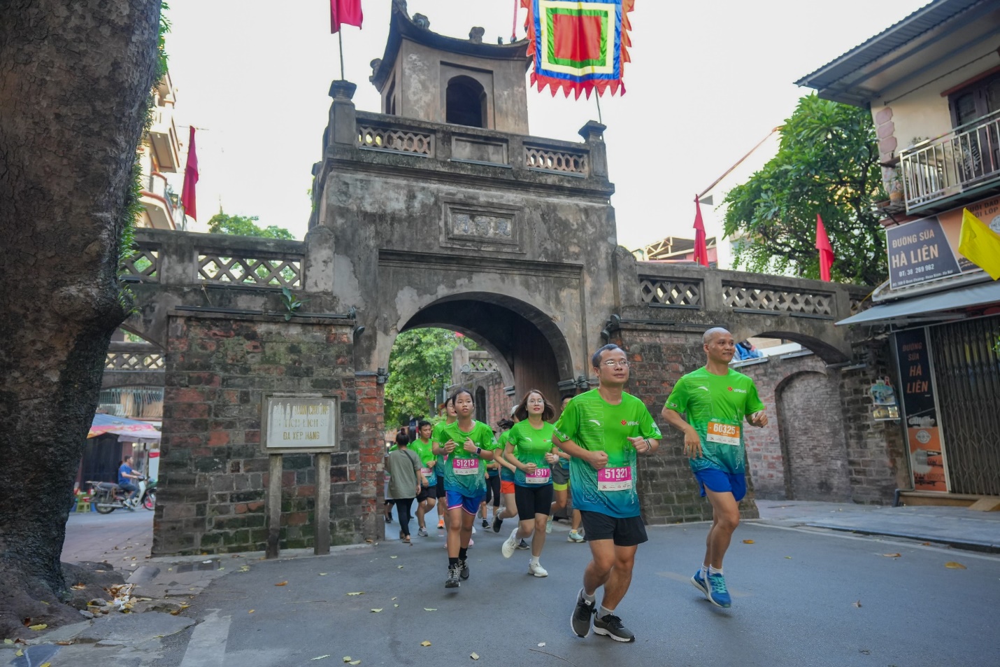 VPBank Hanoi International Marathon 2023 - cung đường chạy giữa m&ugrave;a thu H&agrave; Nội - Ảnh 5.