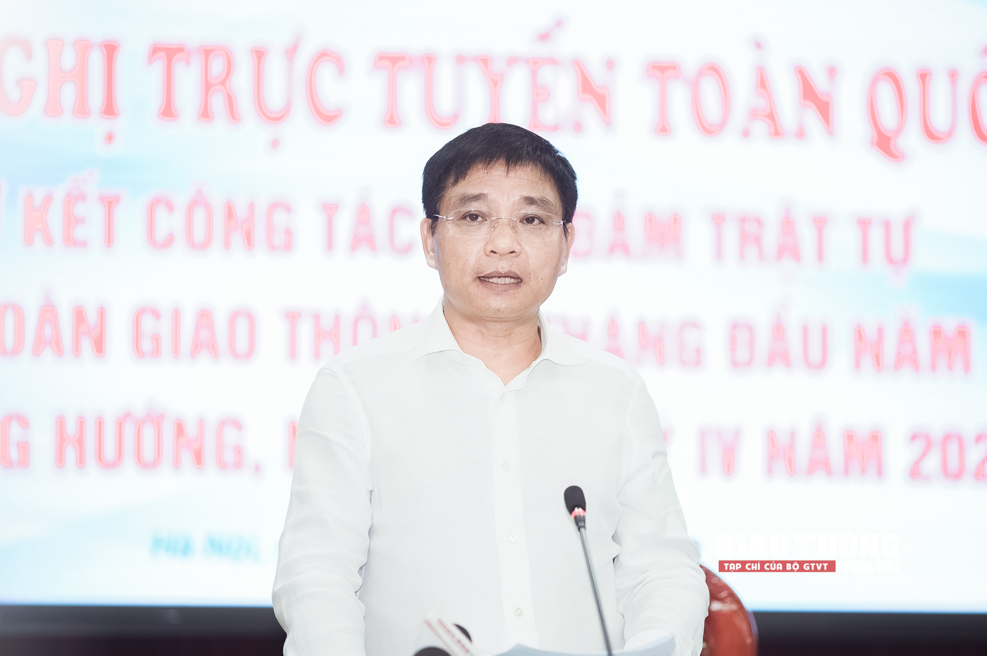 Bộ trưởng GTVT: Phải cấm kinh doanh những trường hợp qu&aacute; coi thường ph&aacute;p luật - Ảnh 1.