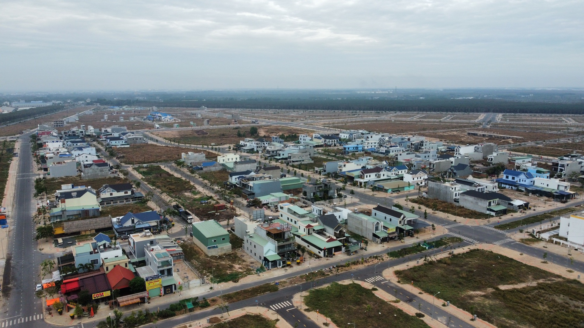 Cất cánh từ đô thị sân bay
