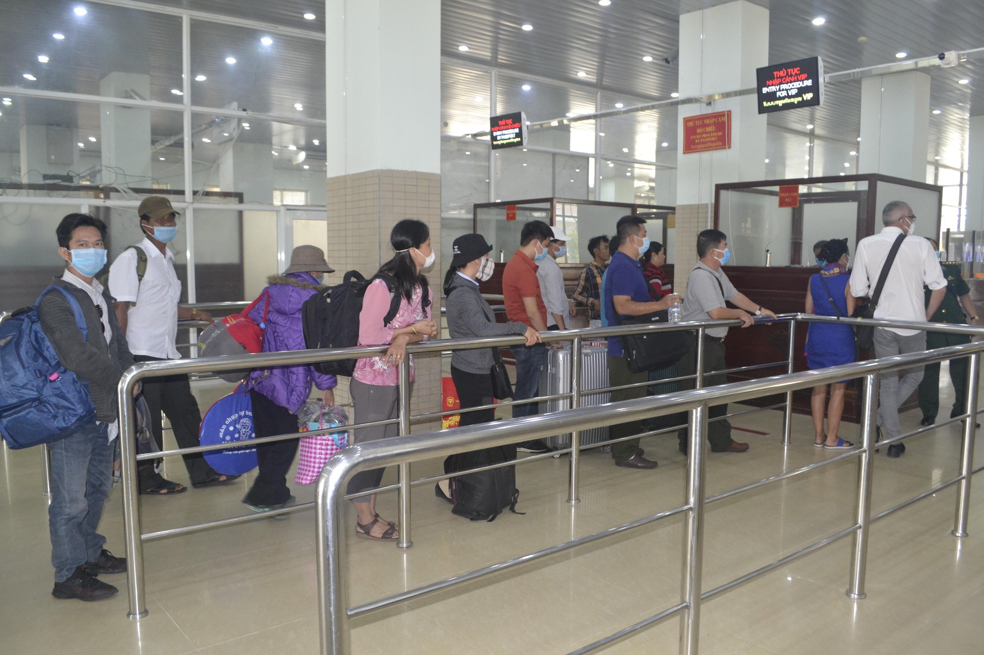 Th&uacute;c đẩy kinh tế cửa khẩu - Ảnh 4.