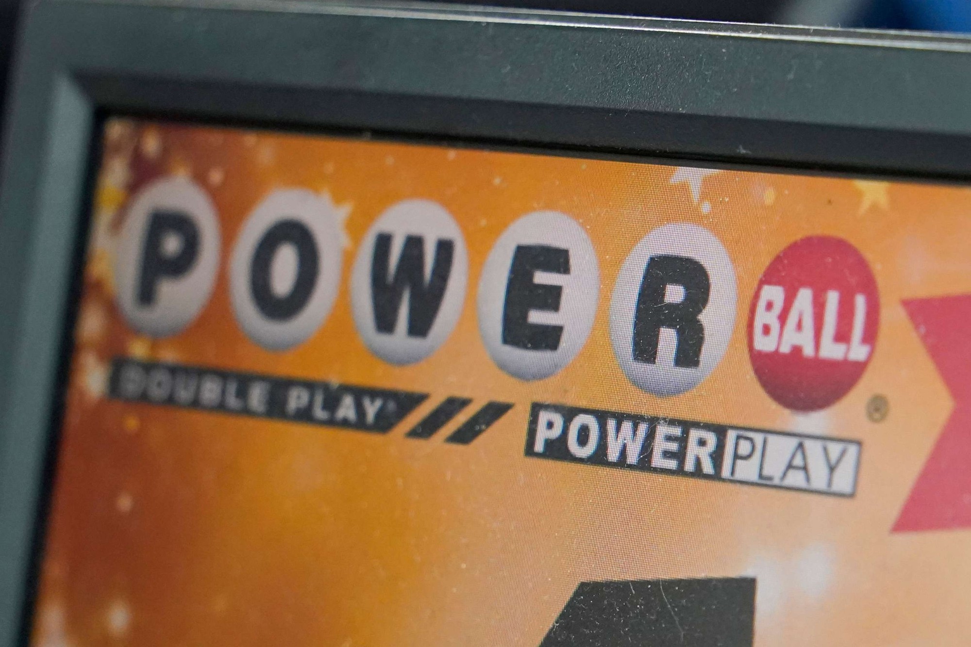 Mỹ: Ai sẽ l&agrave; chủ nh&acirc;n của giải độc đắc Powerball 1,73 tỉ USD? - Ảnh 1.