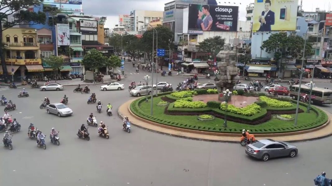 Khởi động kế hoạch xây cầu vượt ở vòng xoay Công trường Dân Chủ