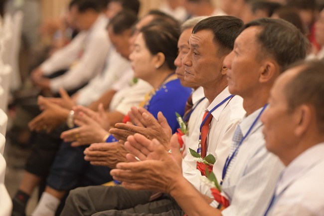 L&agrave;m g&igrave; để n&ocirc;ng d&acirc;n v&agrave; doanh nghiệp kh&ocirc;ng 