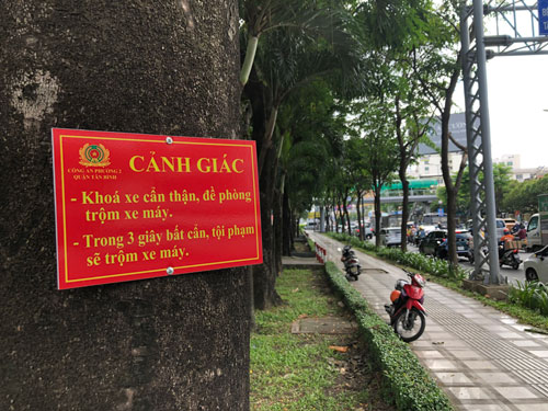Nghịch lý công viên thiếu bãi giữ xe
