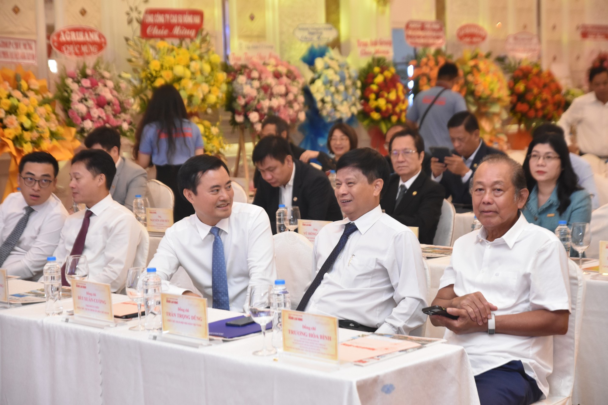 VPĐD Đ&ocirc;ng Nam Bộ - B&aacute;o Người Lao Động đồng h&agrave;nh c&ugrave;ng c&aacute;c địa phương - Ảnh 2.