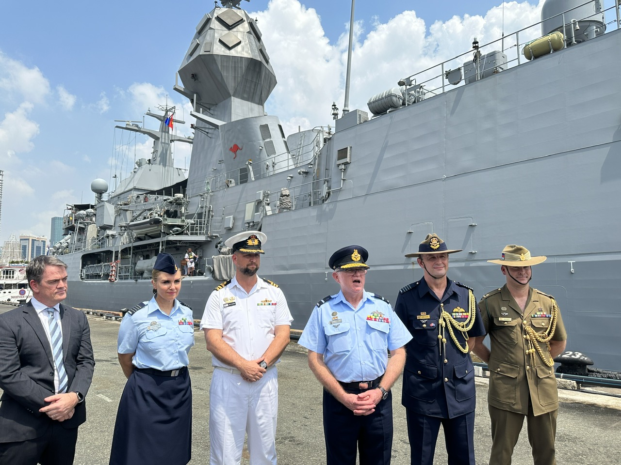 T&agrave;u Hải qu&acirc;n Ho&agrave;ng gia &Uacute;c HMAS TOOWOOMBA trở lại TP HCM - Ảnh 17.
