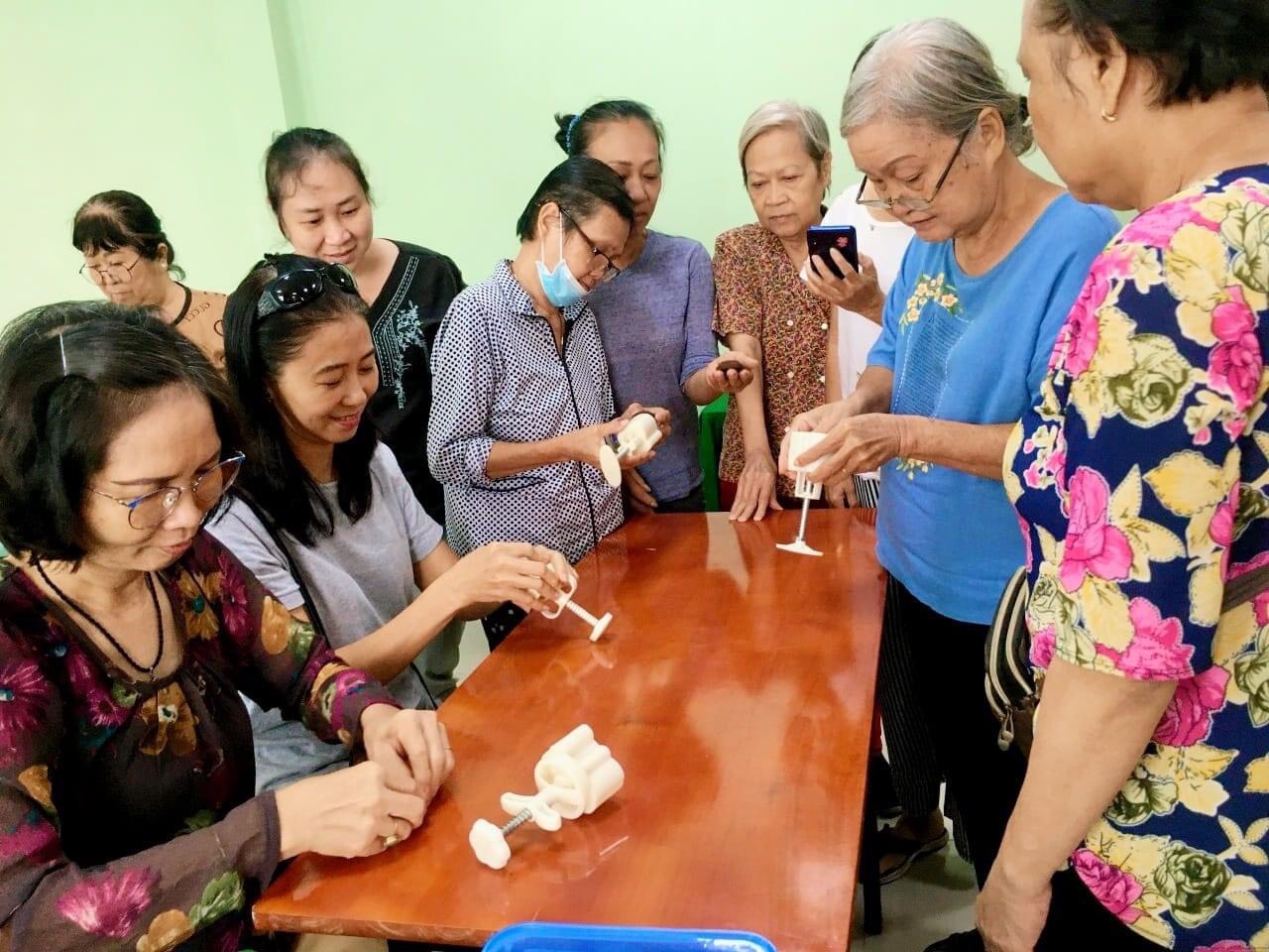 Thêm nhiều lớp học “biến rác thành tiền” miễn phí