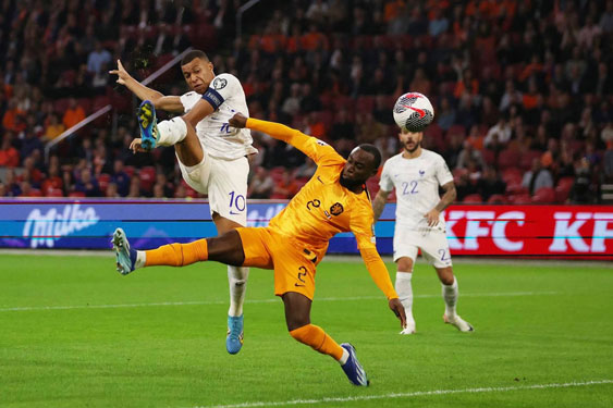 Kylian Mbappé đưa tuyển Pháp đến EURO 2024