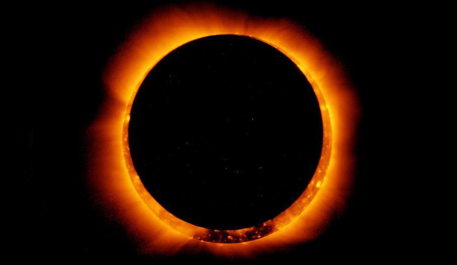 Hôm nay, "vòng lửa" hiện giữa trời: NASA bắn ngay 3 quả rốc-két
