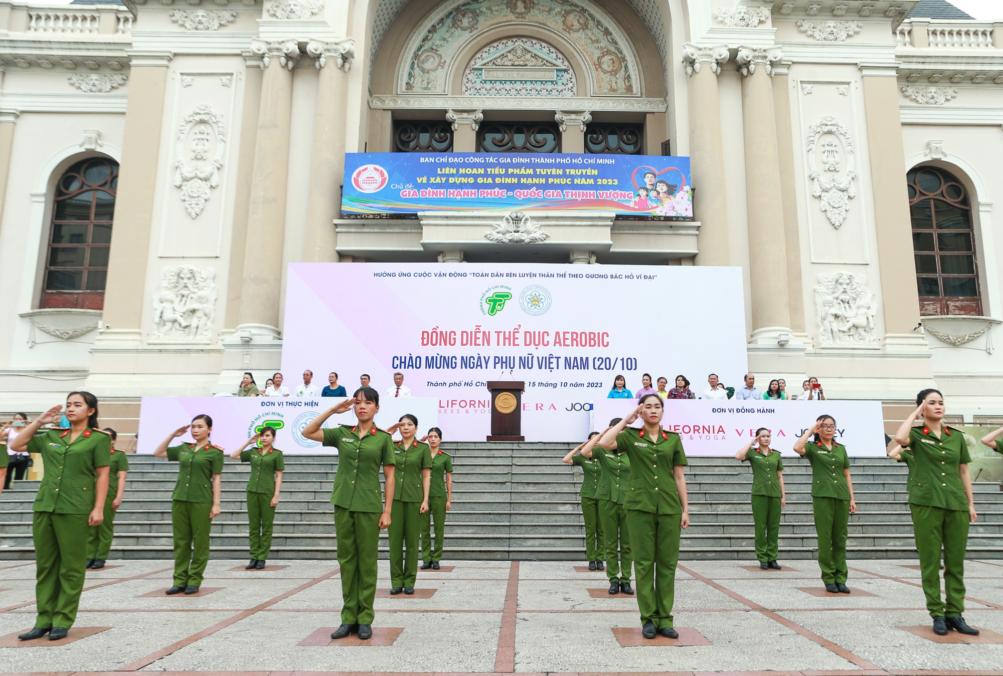 TP HCM tổ chức buổi đồng diễn Aerobic quy mô lớn chào mừng ngày Phụ nữ Việt Nam - Ảnh 6.