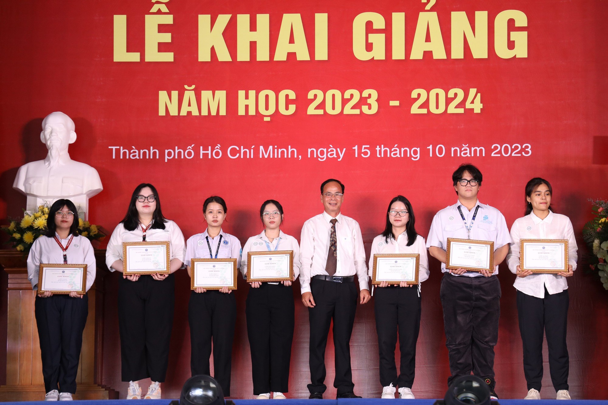 &ldquo;Mẹ ơi, con nhận được học bổng to&agrave;n phần&rdquo; - Ảnh 5.