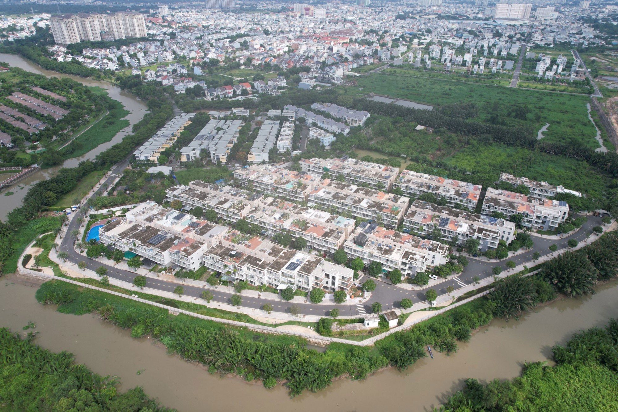 Giao dịch bất động sản vẫn &igrave; ạch - Ảnh 1.