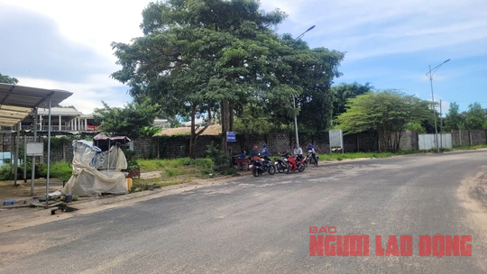 N&uacute;i Cấm vắng hoe, nhiều người lo mất việc những th&aacute;ng cuối năm - Ảnh 3.