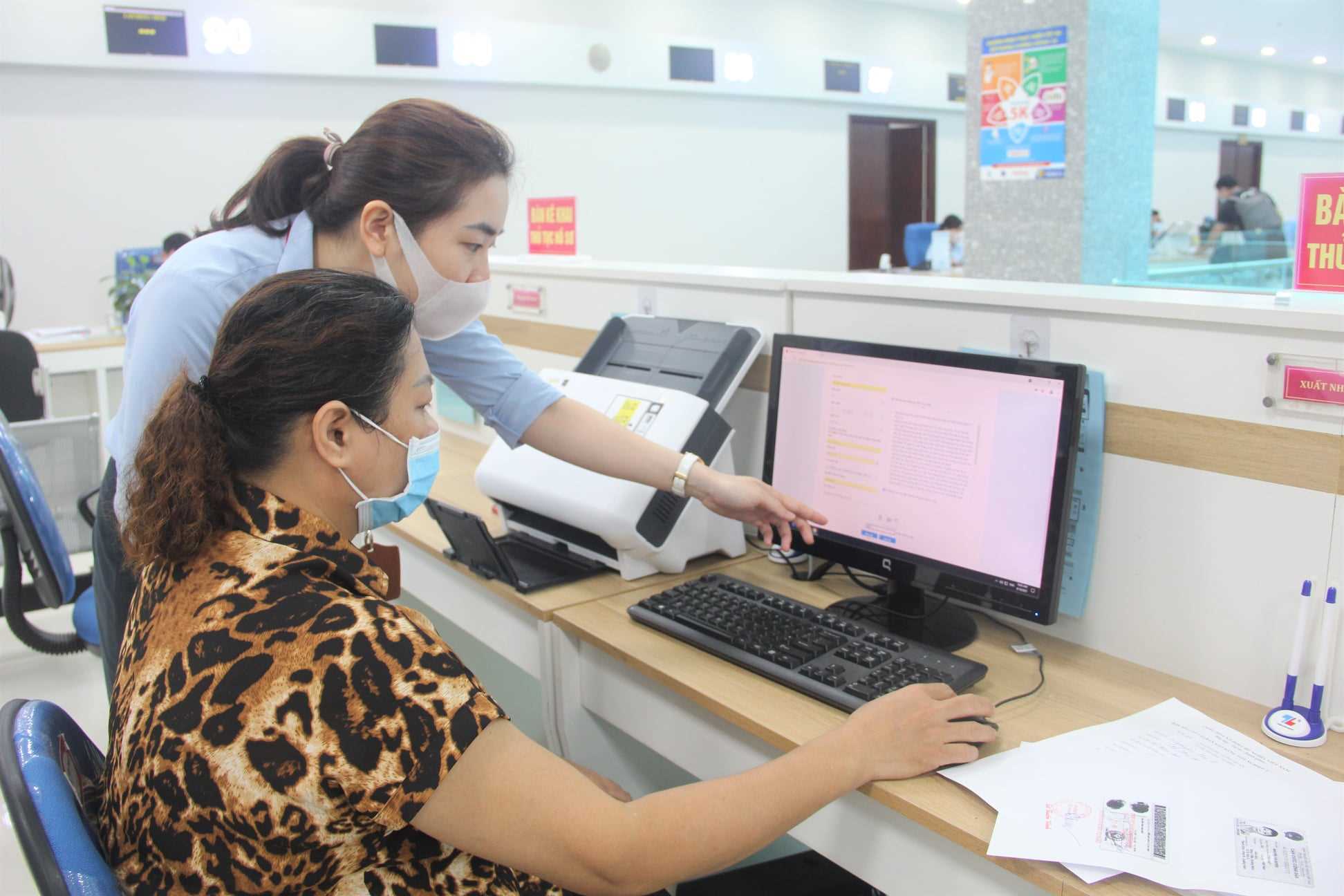 TP HCM sẽ thuê nhân sự quản lý và cho phép cán bộ làm việc tại nhà