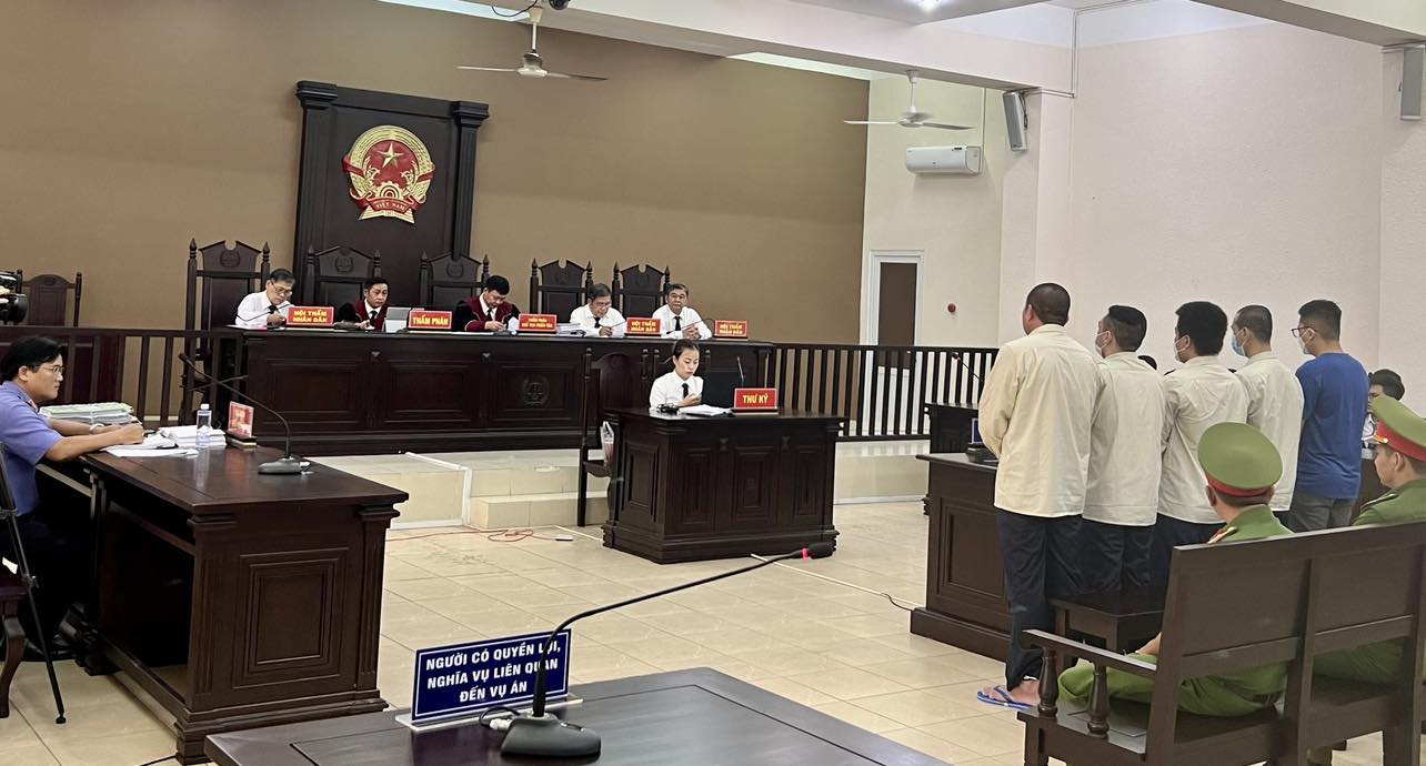 X&eacute;t xử vụ &aacute;n đ&igrave;nh đ&aacute;m ở B&igrave;nh Dương, bị hại đ&ocirc;ng chưa từng c&oacute; - Ảnh 2.