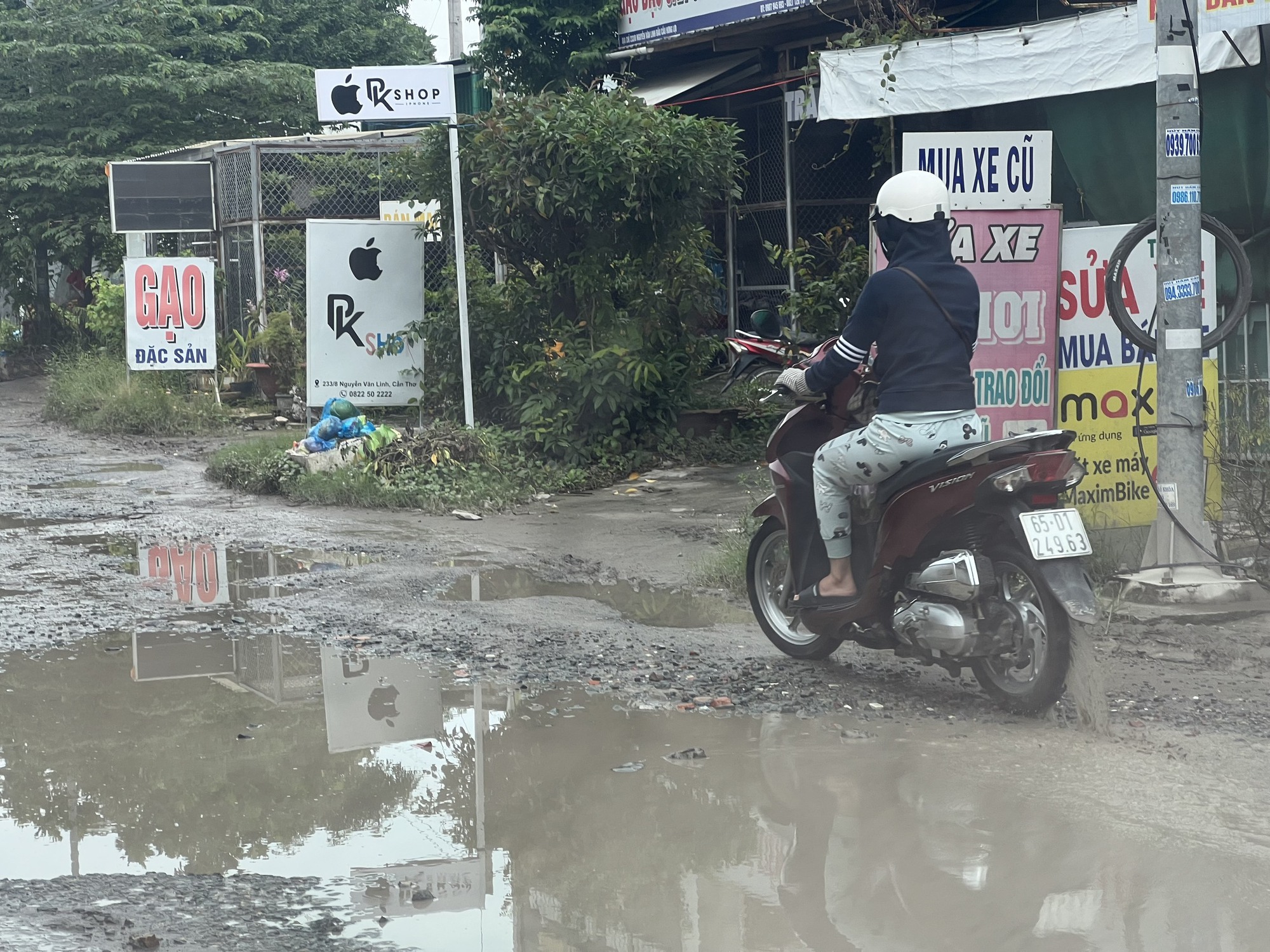 Con đường như &aacute;o vũ cơ h&agrave;n ngay trung t&acirc;m TP Cần Thơ - Ảnh 4.