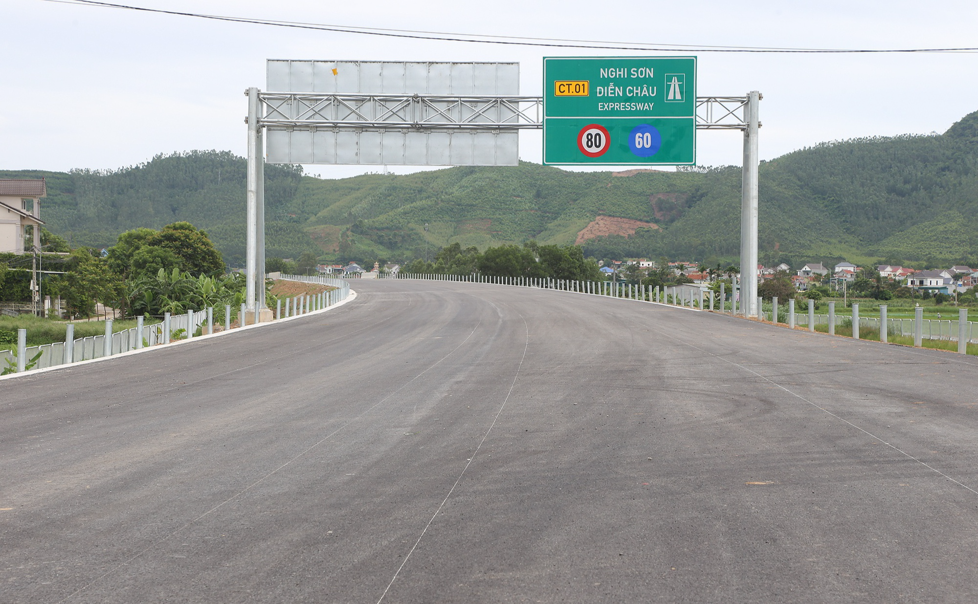 Tạm dừng khai thác một số đoạn tuyến cao tốc QL 45 - Nghi Sơn và Nghi Sơn - Diễn Châu
