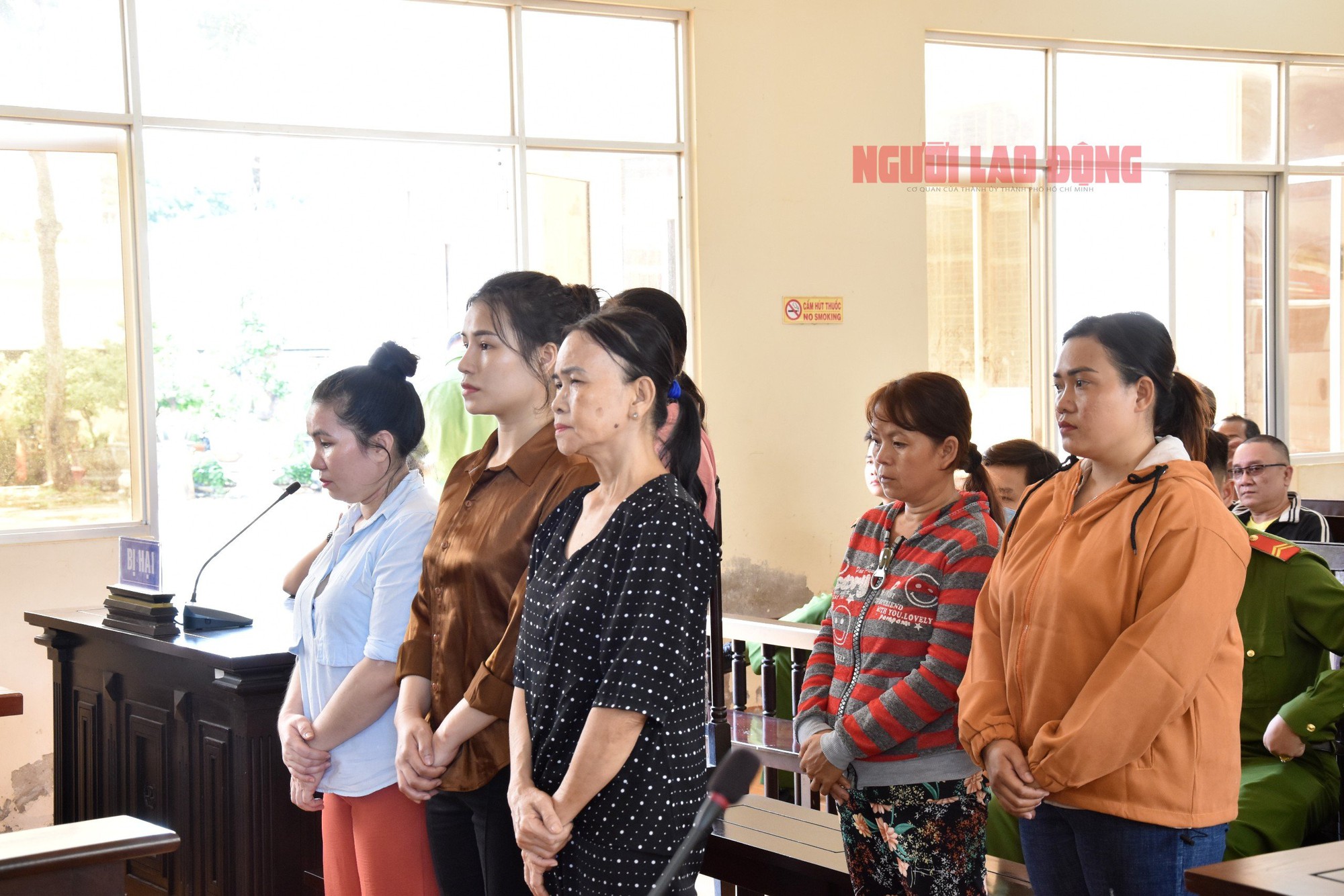 Các "tú bà" bán phụ nữ sang Trung Quốc lãnh án 80 năm tù
