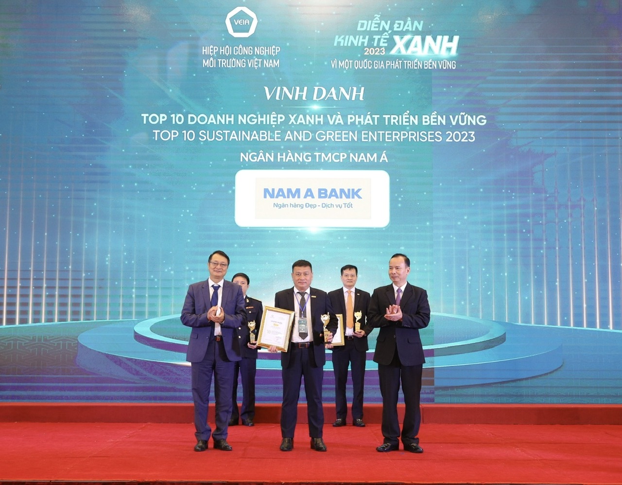 Nam A Bank l&agrave; Top 10 Doanh nghiệp xanh v&agrave; ph&aacute;t triển bền vững - Ảnh 1.