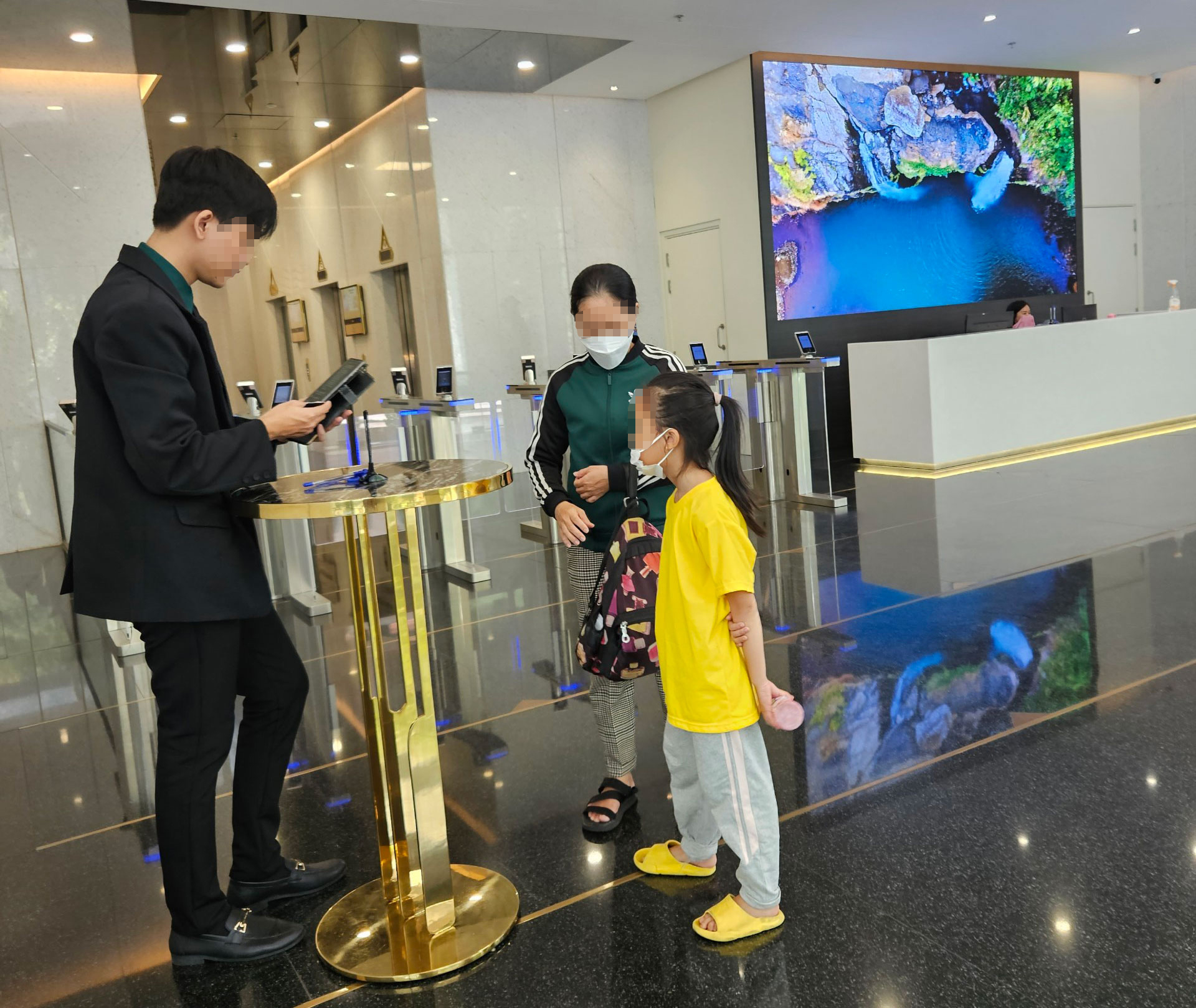 Lại sập bẫy sở hữu kỳ nghỉ