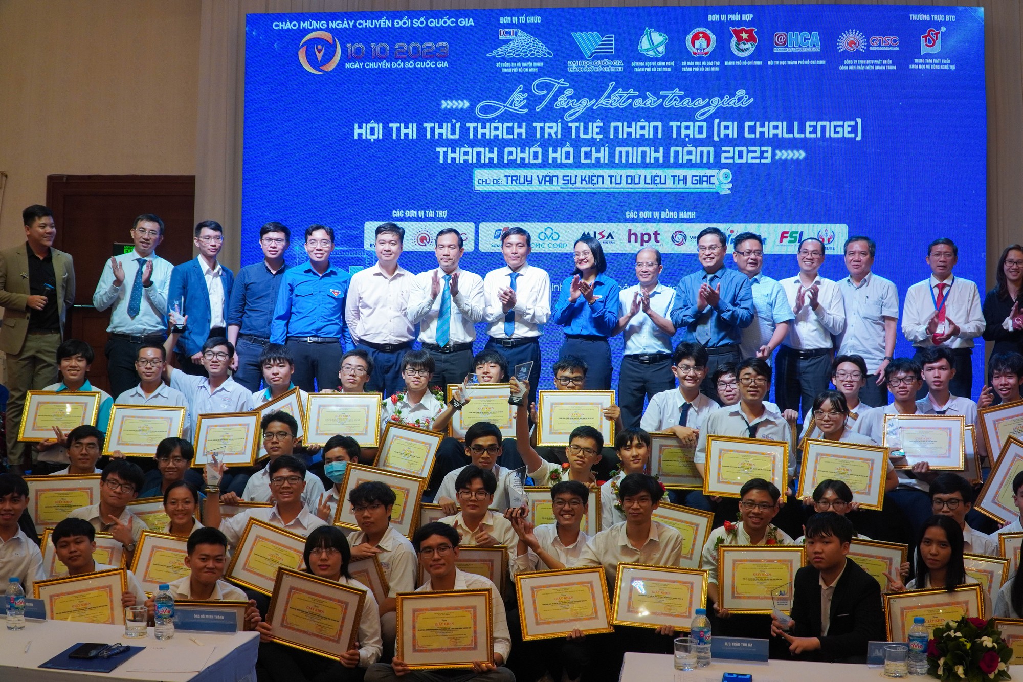 Tìm ra quán quân Hội thi Thử thách trí tuệ nhân tạo TP HCM 2023 - Ảnh 1.