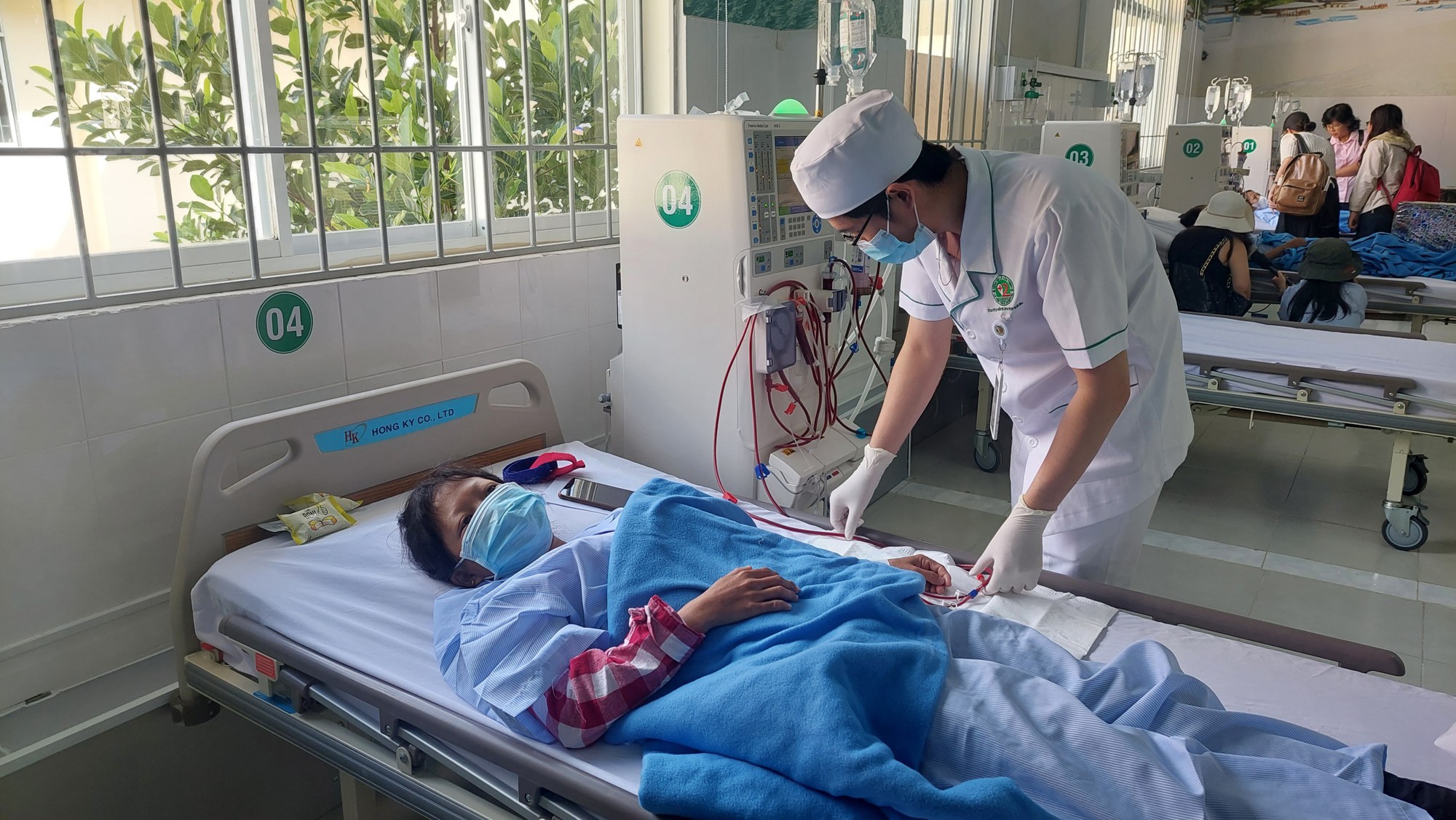 TP HCM: Bệnh nhân chạy thận ở Cần Giờ từ nay bớt khổ - Ảnh 1.