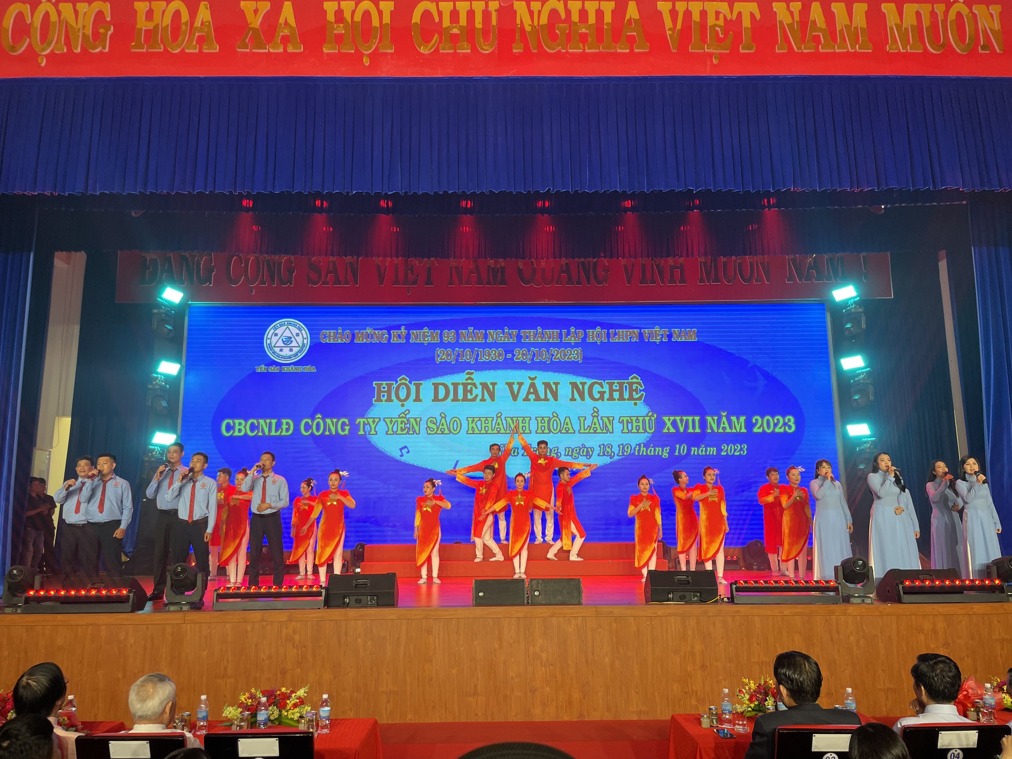 Yến sào Khánh Hòa tôn vinh nữ cán bộ - Ảnh 4.