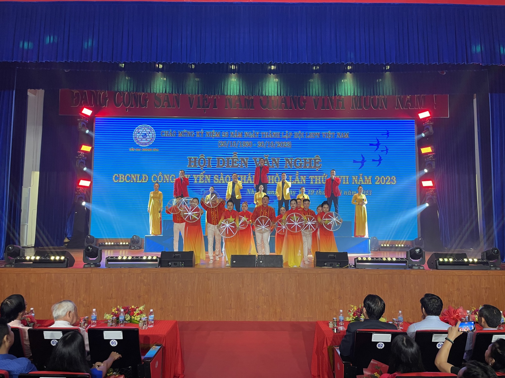 Yến sào Khánh Hòa tôn vinh nữ cán bộ - Ảnh 5.