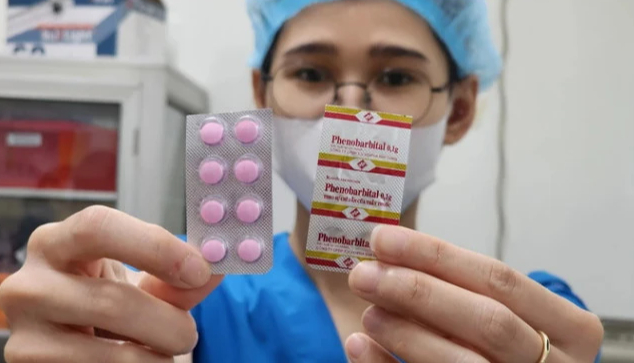 Bác sĩ TP HCM về Kiên Giang, An Giang hỗ trợ điều trị tay chân miệng