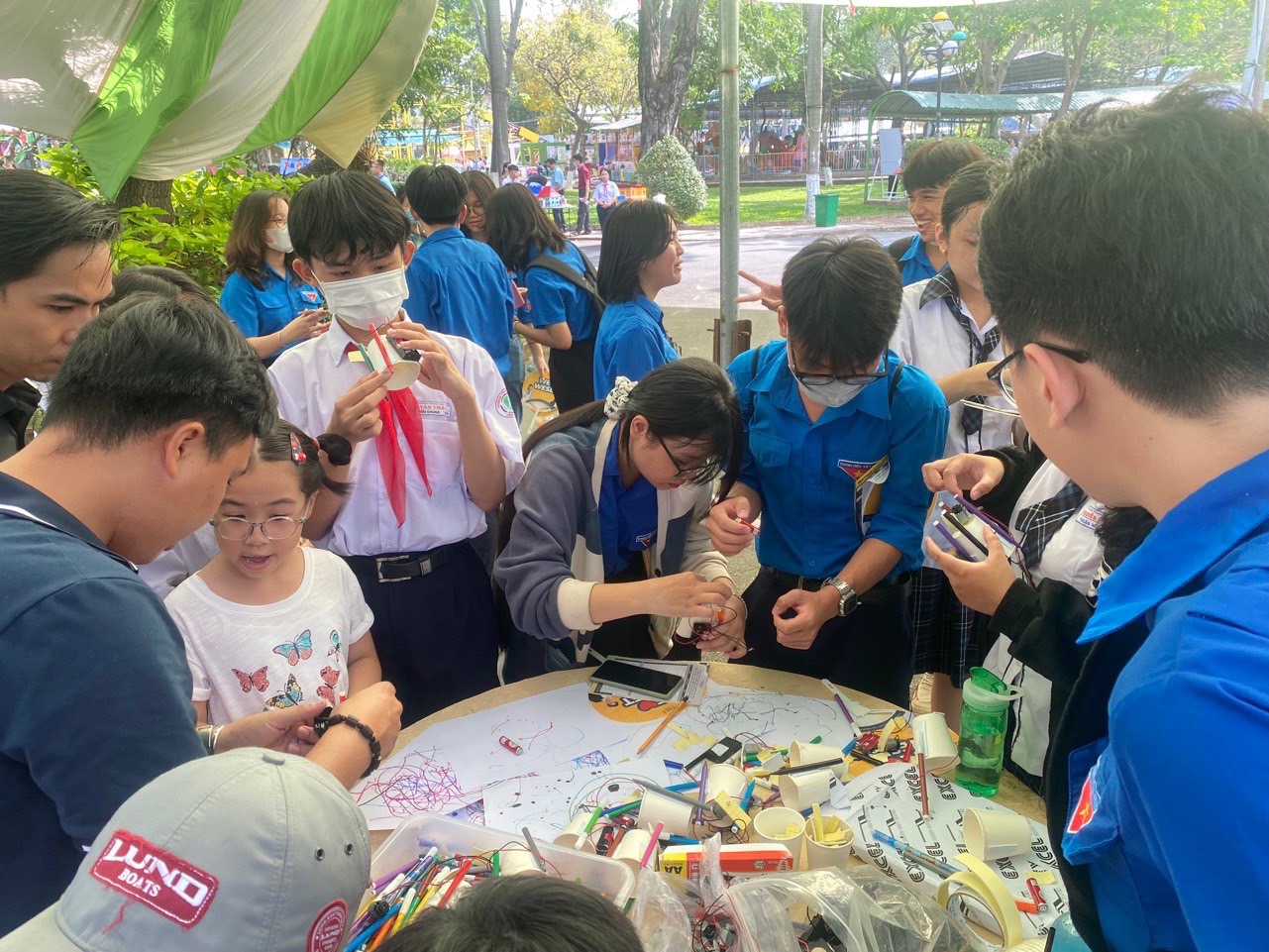 Dạy ngoài giờ chính khóa cần linh hoạt