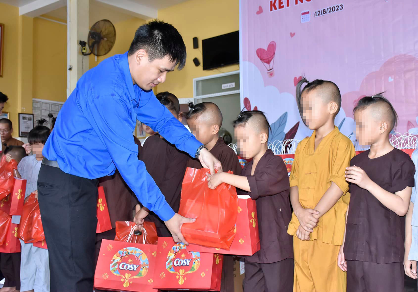 Nét Bút Xanh tô thắm những giấc mơ