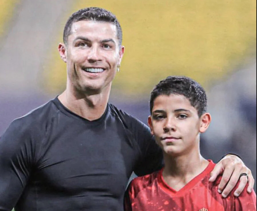 Con trai Ronaldo gia nhập Học viện Al-Nassr
