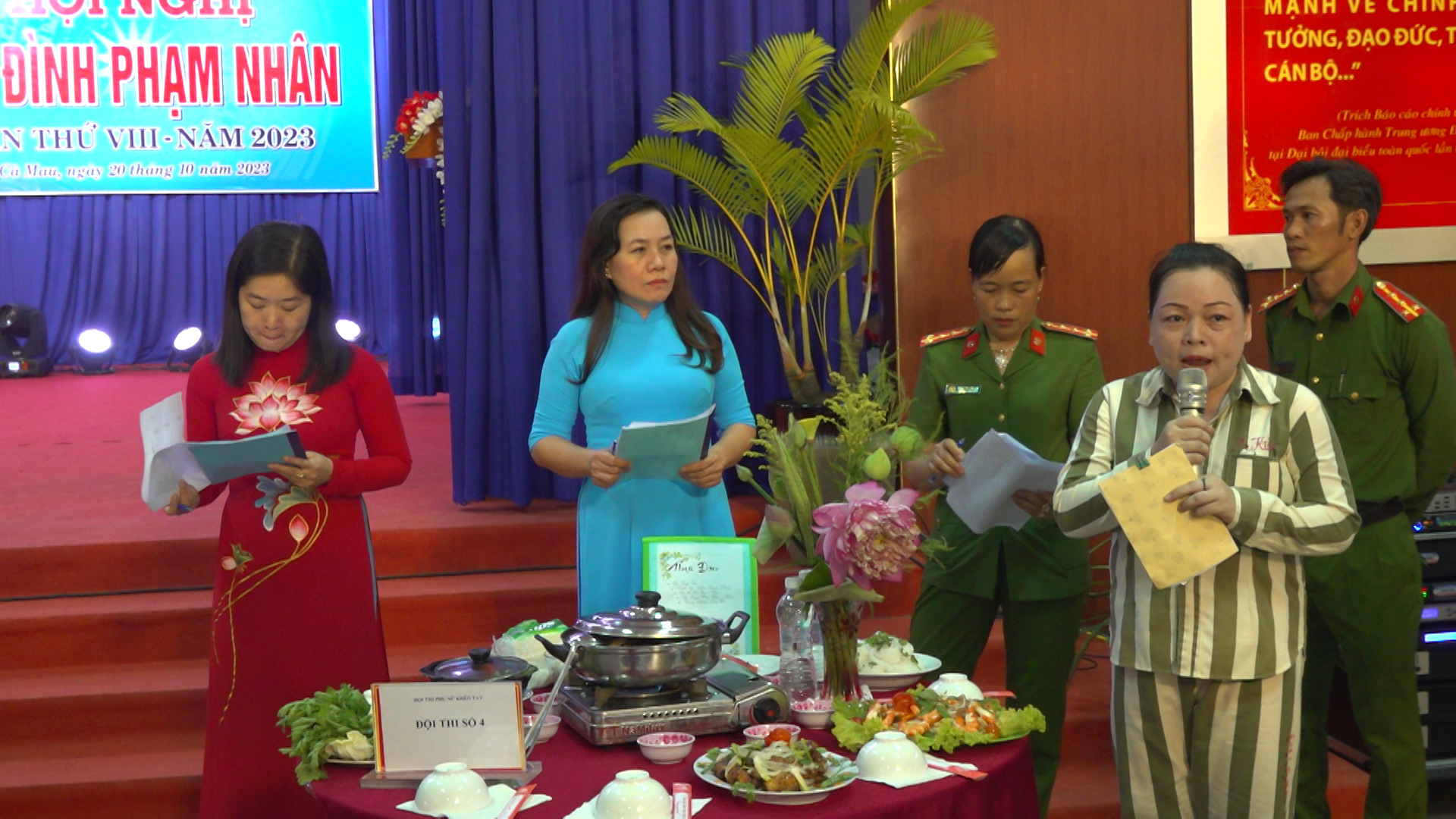 Phạm nhân nữ ở Cà Mau thi nấu ăn, cắm hoa nhân ngày 20-10 - Ảnh 5.