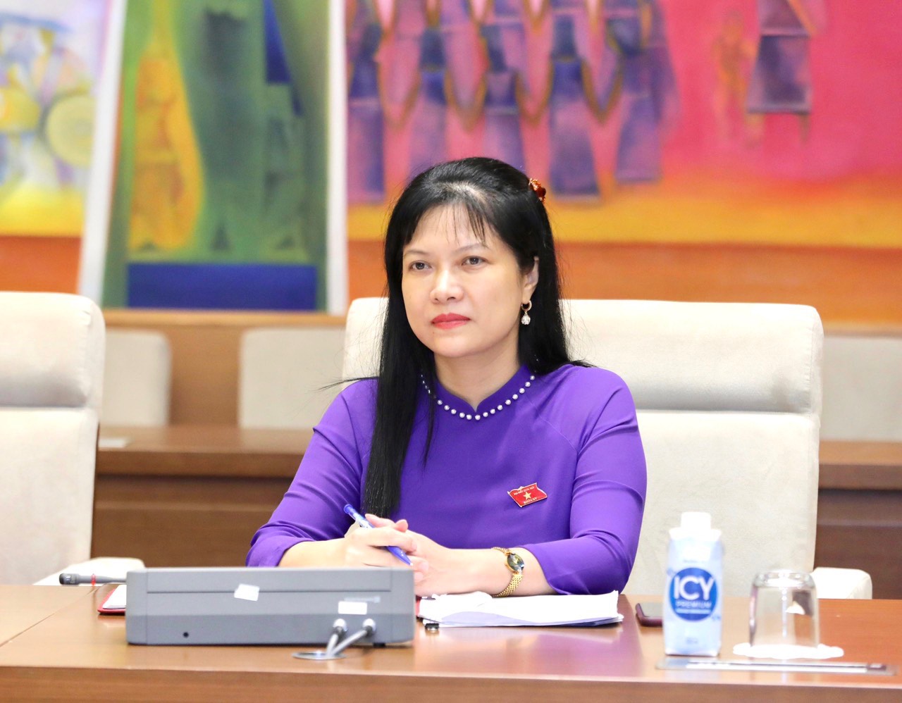 N&acirc;ng chất lượng c&ocirc;ng vụ qua lấy phiếu t&iacute;n nhiệm - Ảnh 1.