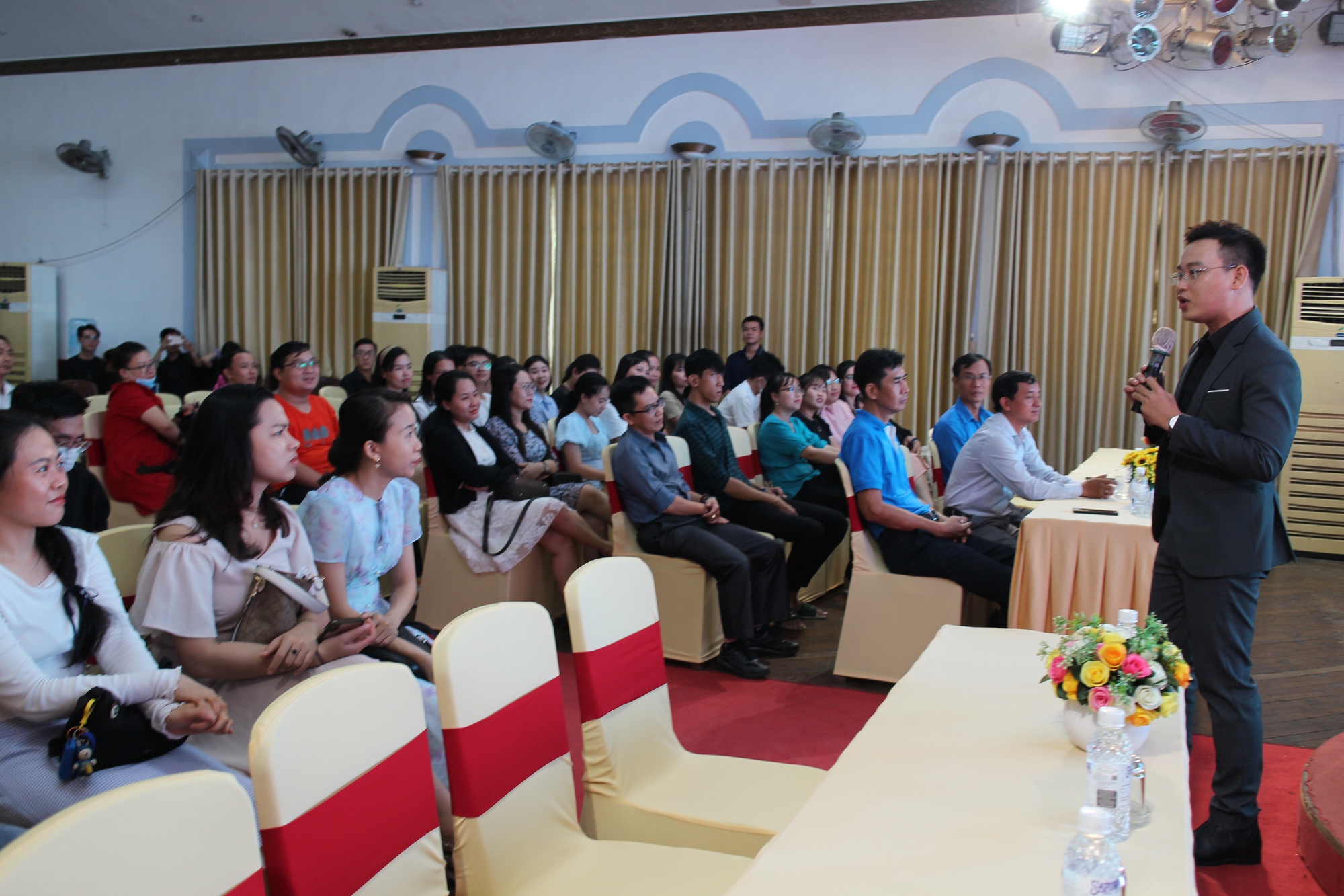 Kết nối xe duyên cho lao động trẻ - Ảnh 6.