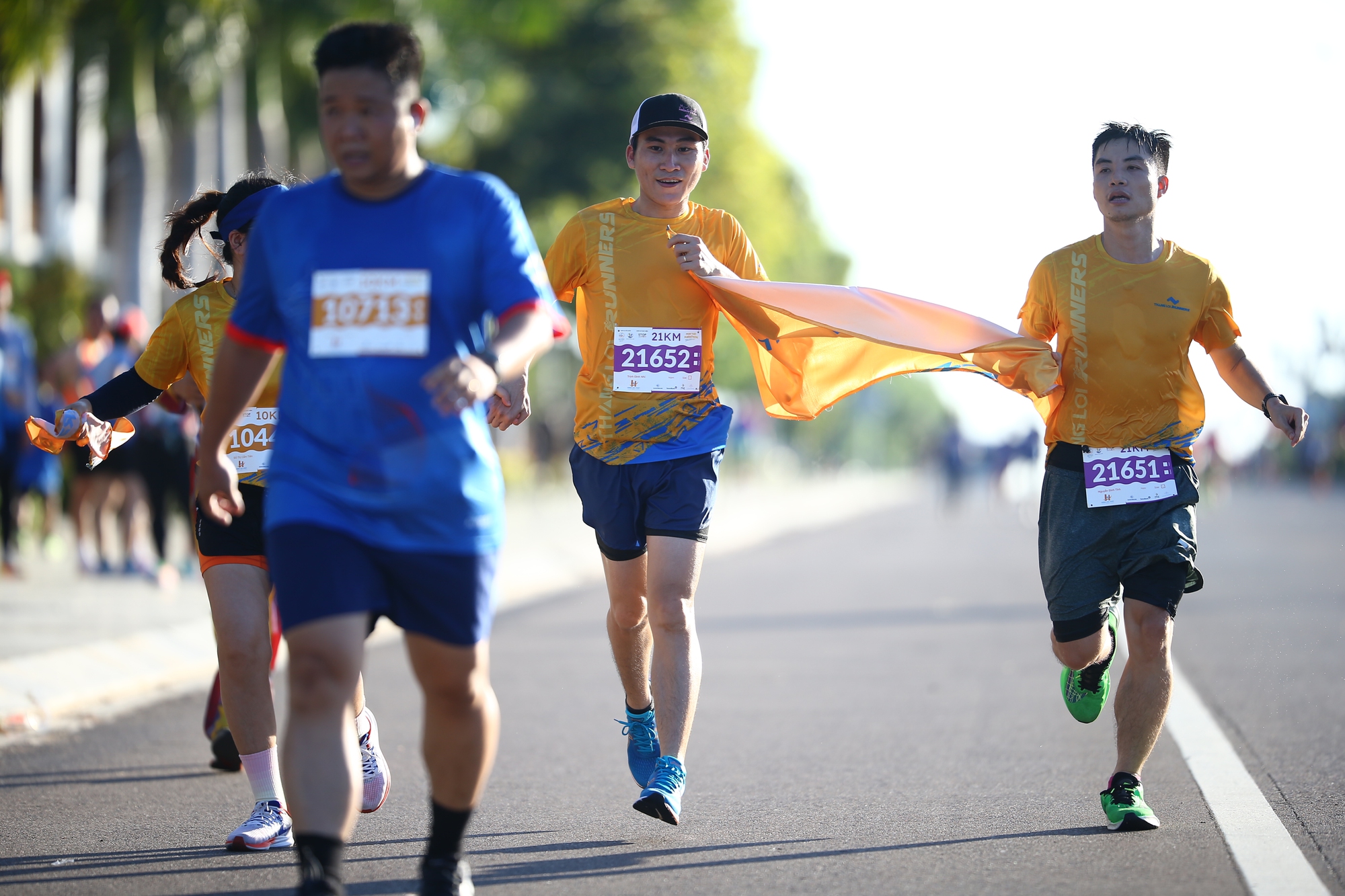 Cựu tuyển thủ Phạm Thị B&igrave;nh chinh phục Phan Thiết Marathon 2023 - Ảnh 11.