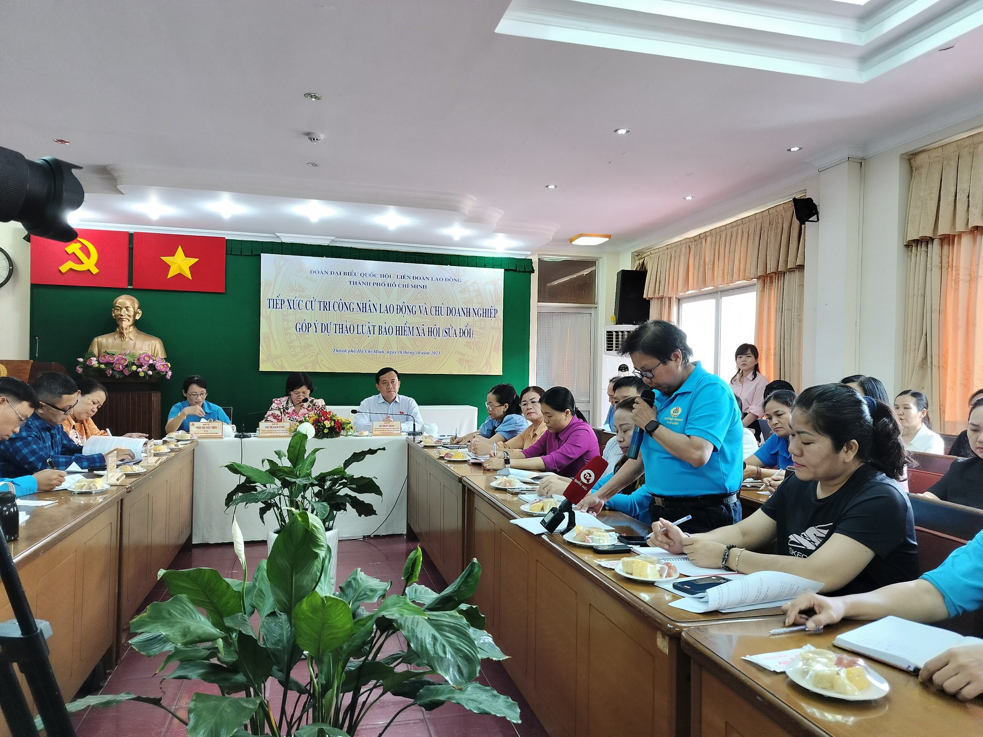 Góp ý Luật BHXH (sửa đổi): Cần tăng số lần nghỉ khám thai kỳ - Ảnh 1.