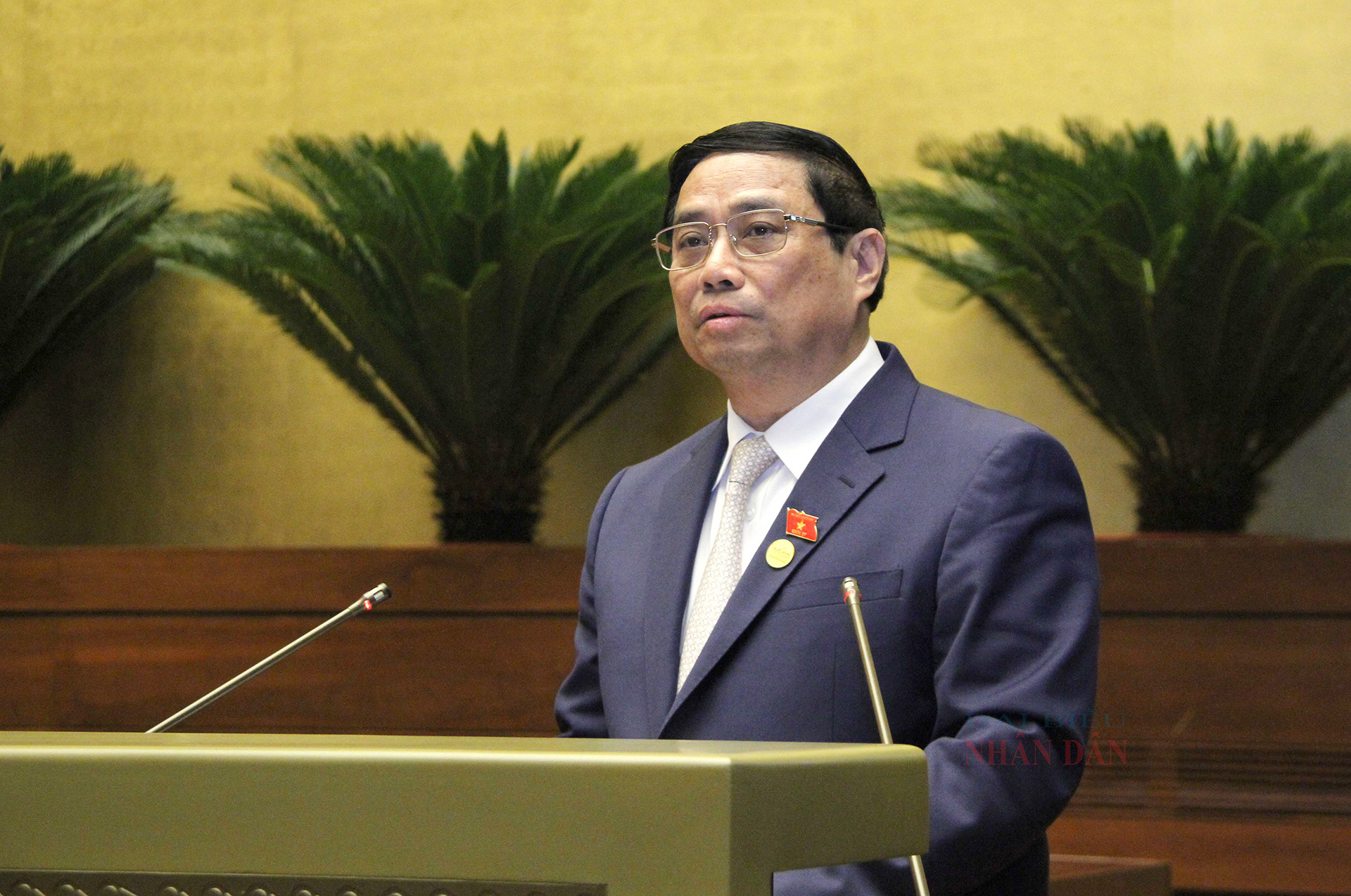 Ưu tiên thúc đẩy tăng trưởng, kiểm soát lạm phát - Ảnh 3.