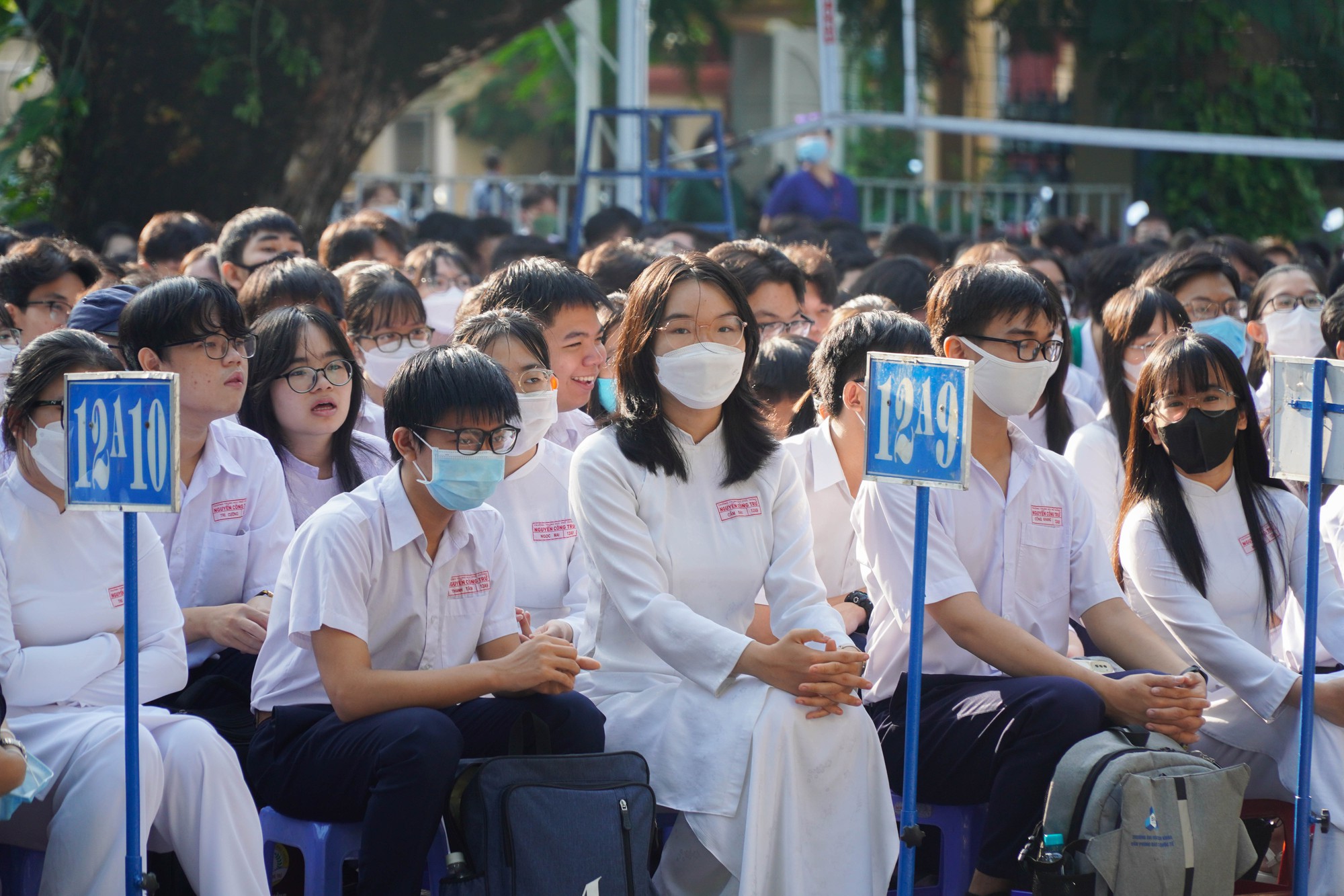 Phiên tòa bất ngờ giữa sân trường - Ảnh 6.