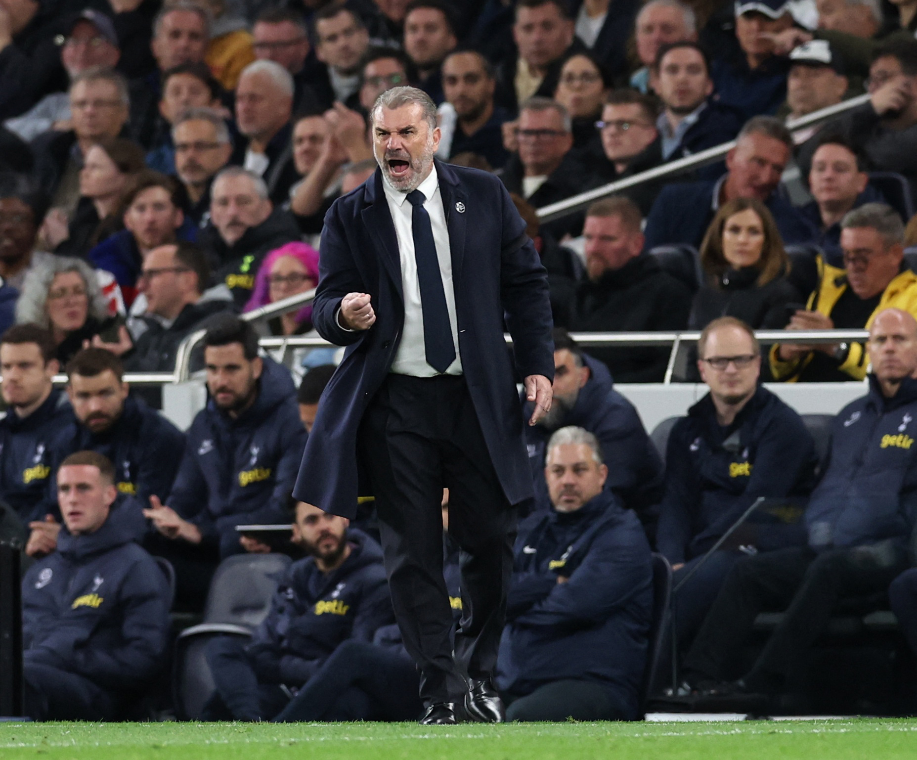 S&aacute;t thủ xứ H&agrave;n lập c&ocirc;ng, Tottenham l&ecirc;n đỉnh bảng Ngoại hạng - Ảnh 2.