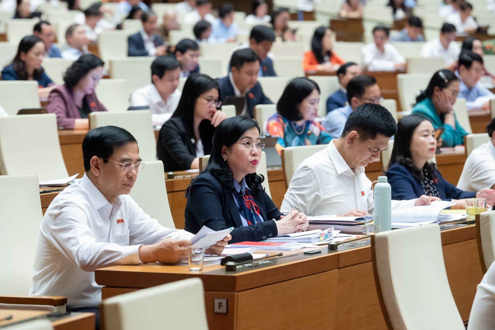Chiều nay, Quốc hội thực hiện quy trình lấy phiếu tín nhiệm 44 người