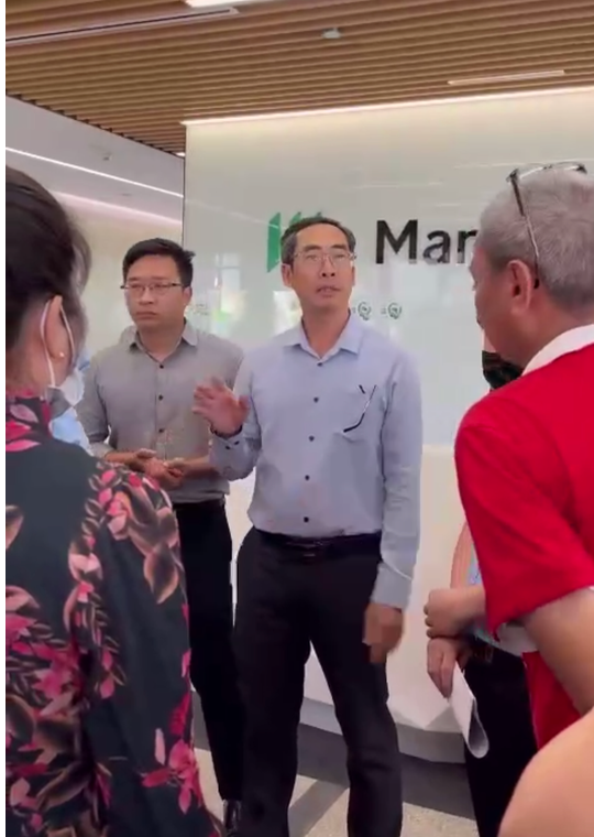 Manulife Việt Nam hứa gặp trực tiếp kh&aacute;ch h&agrave;ng khiếu nại v&agrave;o tuần tới - Ảnh 1.