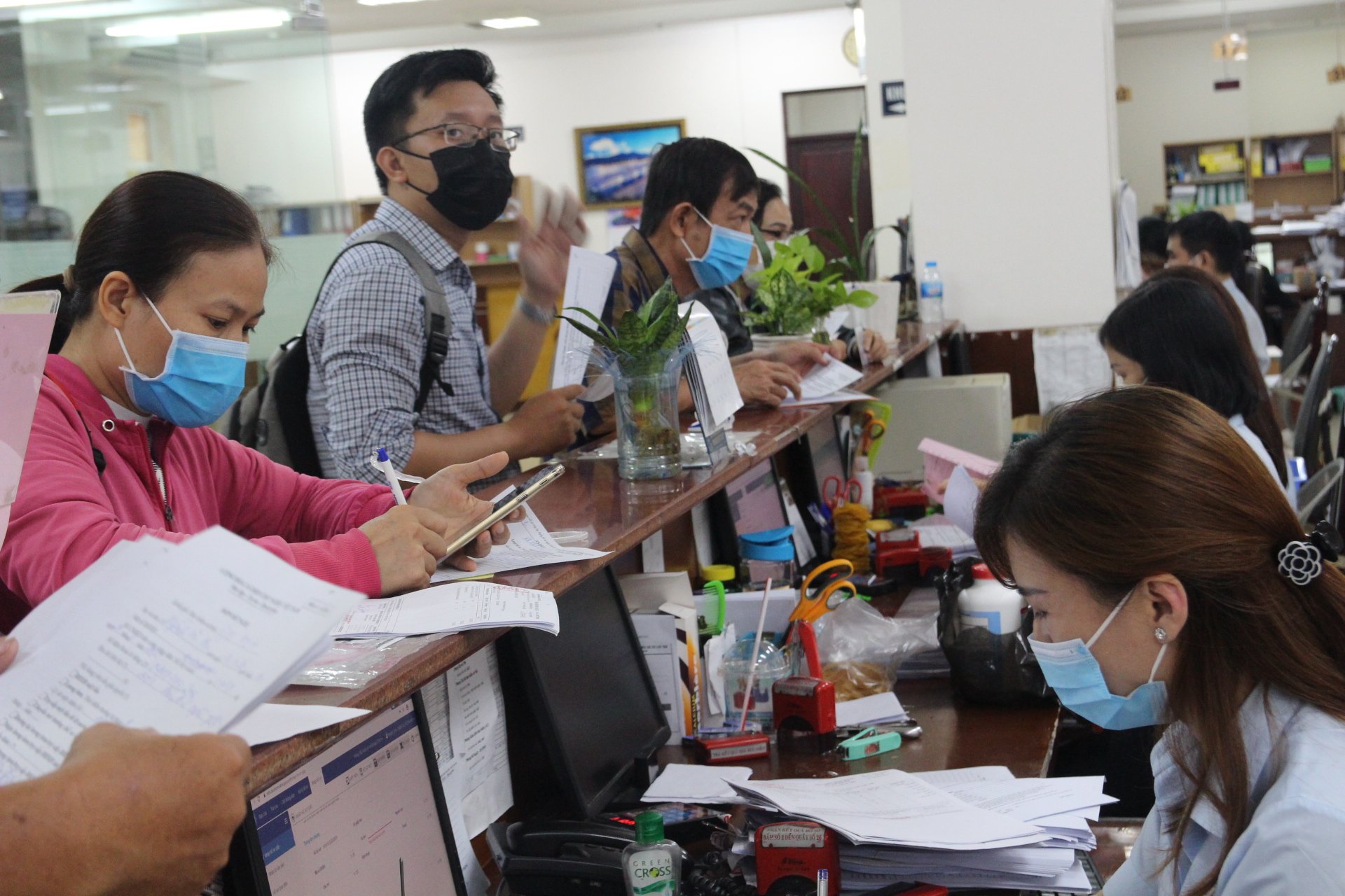 GIAO LƯU TRỰC TUYẾN: Quyền lợi của người lao động khi tham gia BHXH - Ảnh 3.