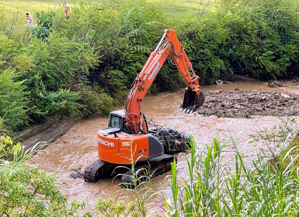 Lũ cuốn tr&ocirc;i 4 du kh&aacute;ch H&agrave;n Quốc v&agrave; t&agrave;i xế ở L&agrave;ng C&ugrave; Lần - Ảnh 2.
